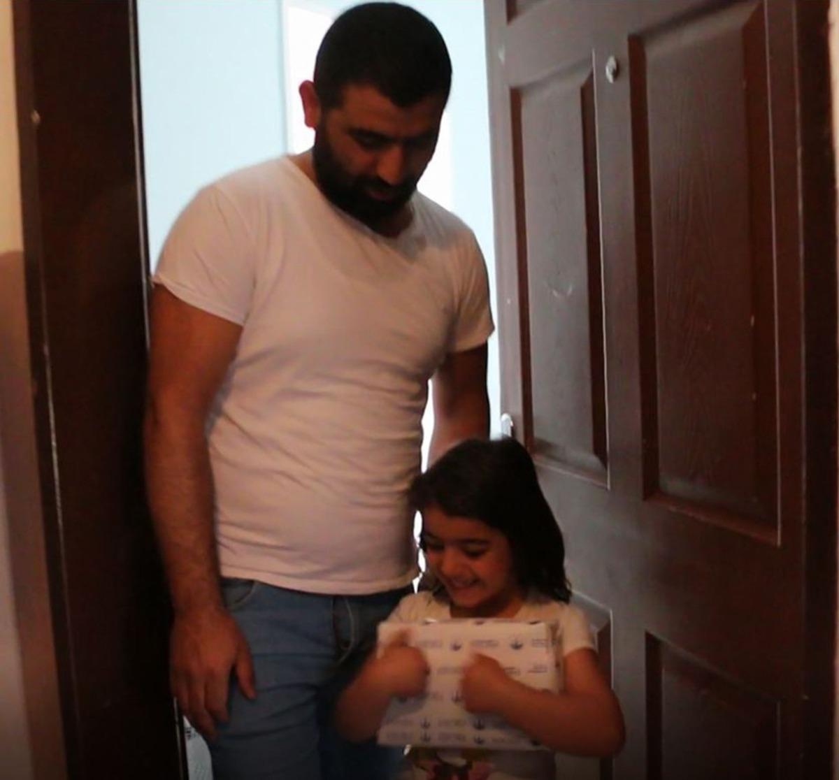 &Ccedil;ocuklara &Ccedil;ifte Bayram Hediyesi