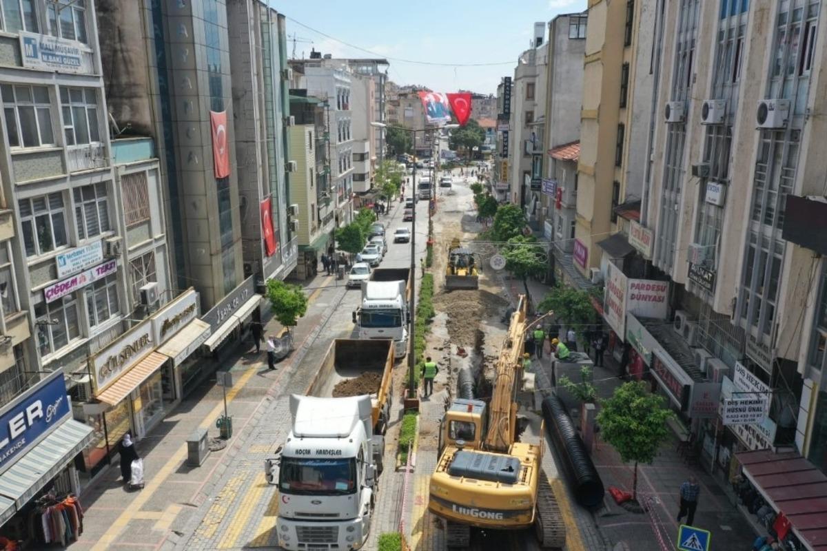 B&uuml;y&uuml;kşehir Efeler&rsquo;de altyapıyı yeniliyor