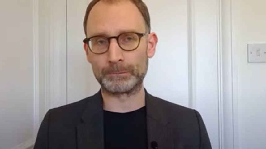 İngiltere'yi karantinaya ikna eden adamdan skandal davranış