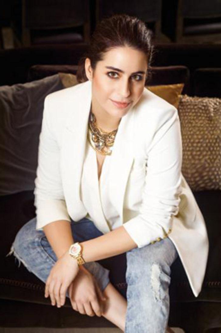 Büşra Pekin şarkıcı oluyor G2