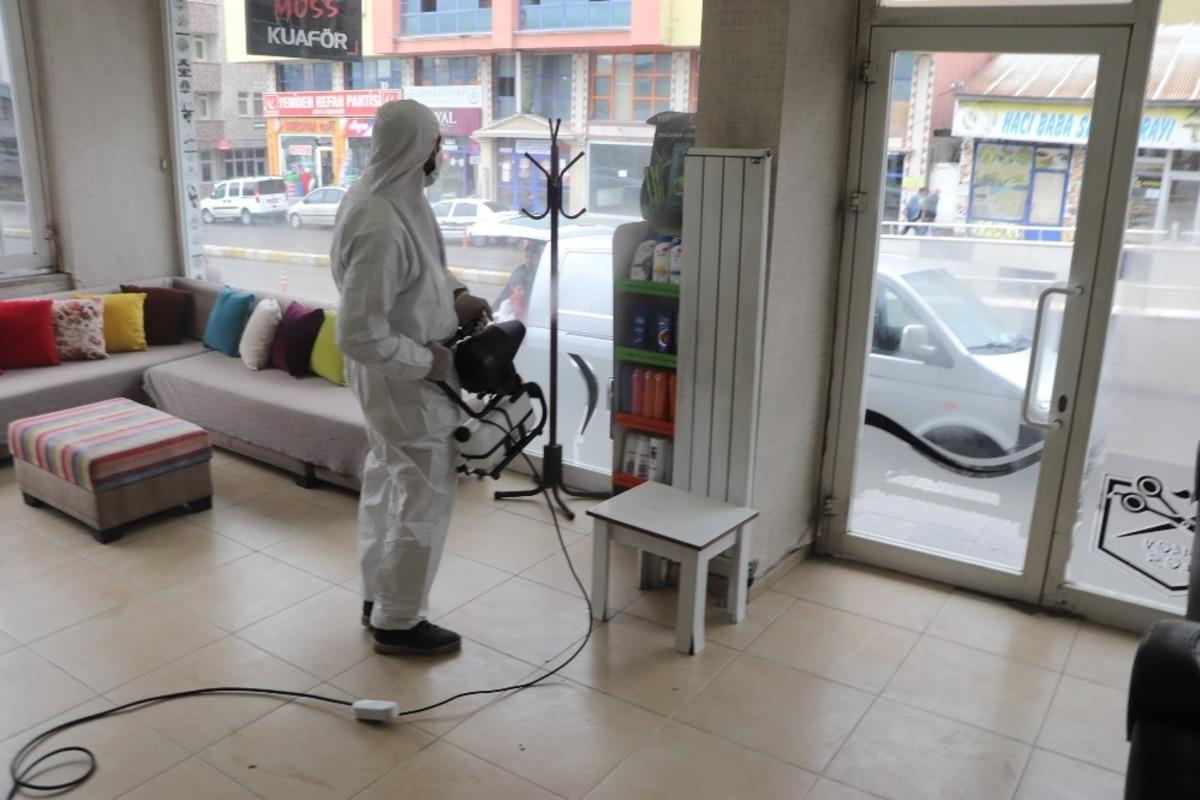 Ağrı&rsquo;da berber ve kuaf&ouml;rler dezenfekte edildi