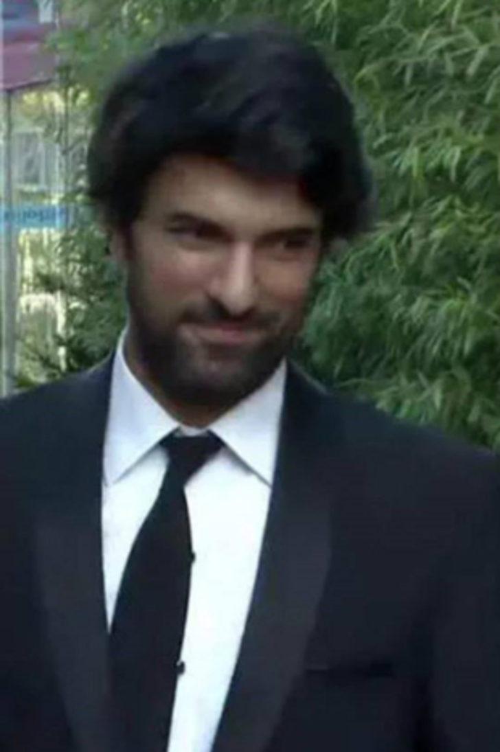 Engin Akyürek, Seul'de ödül aldı! G4