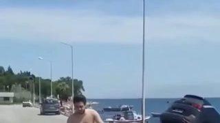 Lüks cipi denize attı! Hiçbir şey olmamış gibi çekip gitti