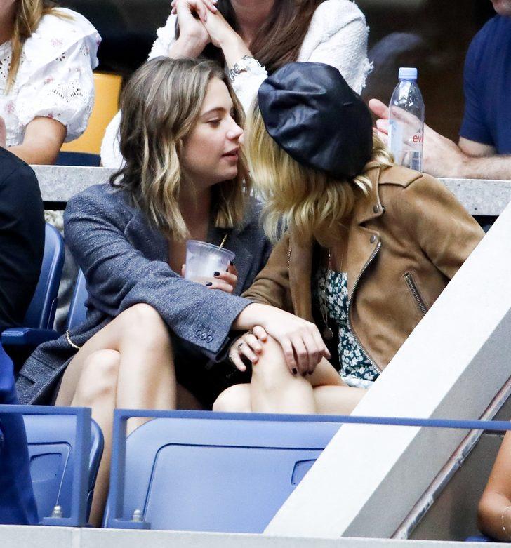 Cara Delevingne ve Ashley Benson ayrıldı  G1
