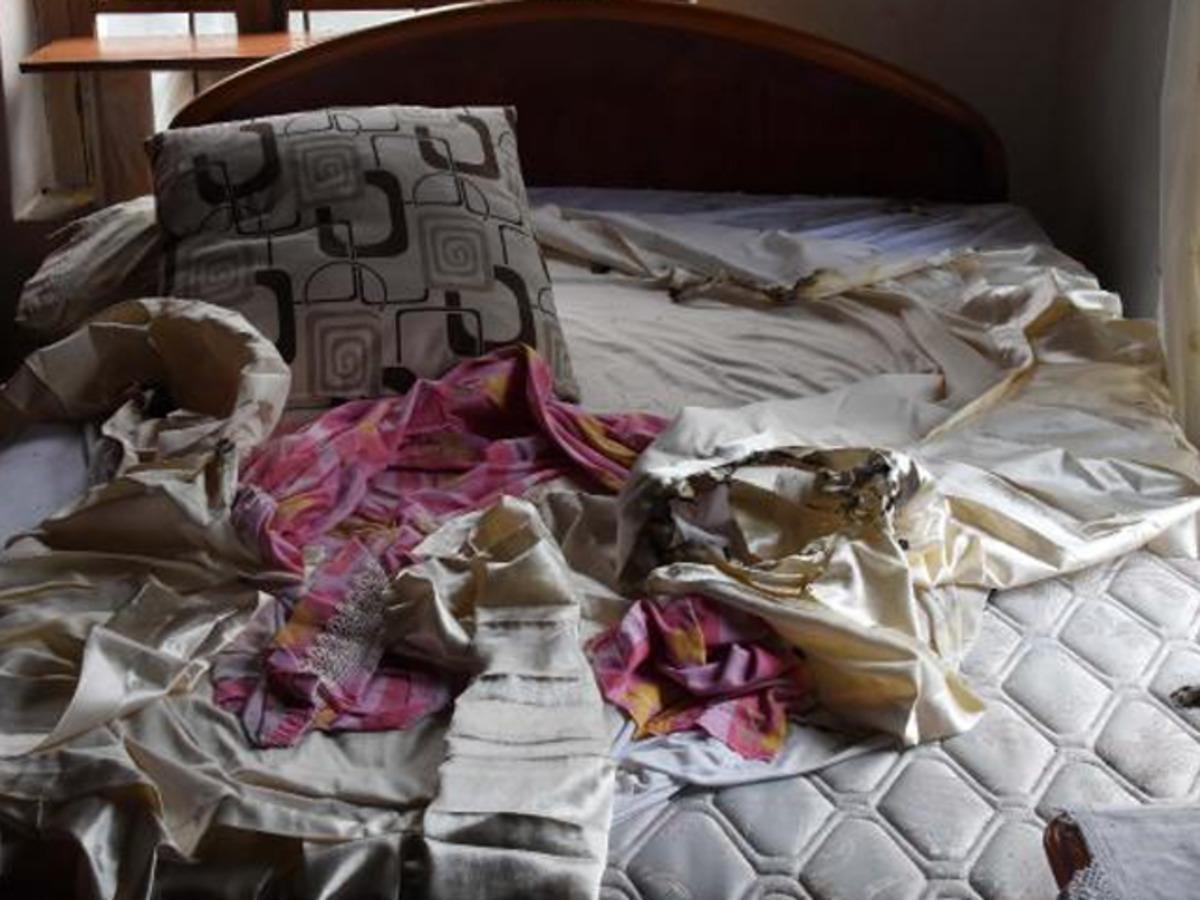 Şaşırtan olay! Evdeki eşyalar kendiliğinden yanıyor