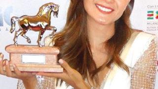 Damla Sönmez'e büyük onur