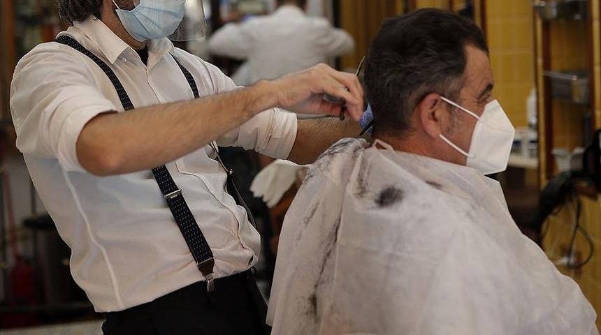 Sağlık Bakanlığı berber, kuaför ve güzellik salonları için alınacak tedbirleri açıkladı