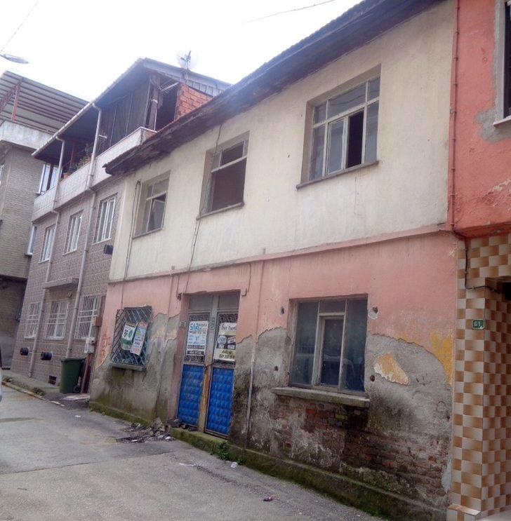 Osmangazi’de 2 katlı metruk bina yıkıldı G4