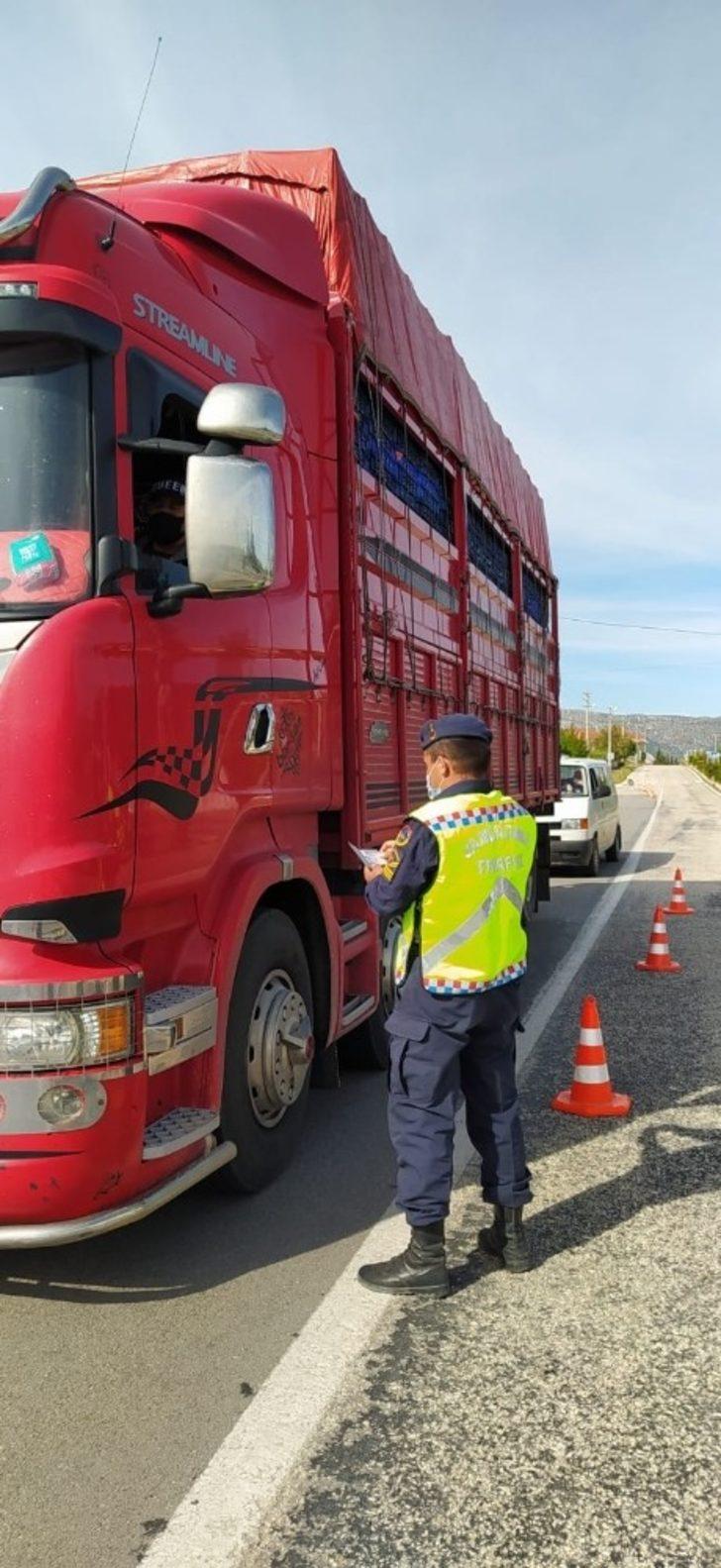 Jandarmadan takograf, yetki belgesi ve tonaj kontrolü G4