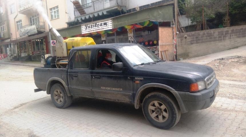 Hisarcık Belediyesi’nden cadde ve sokakları dezenfekte çalışması