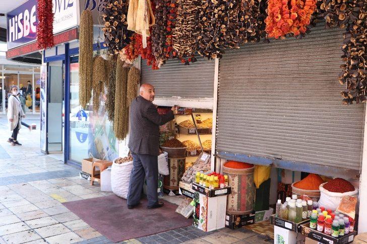 Hijyen kurallarına uymadılar, yazılan cezaya sinirlendiler G4