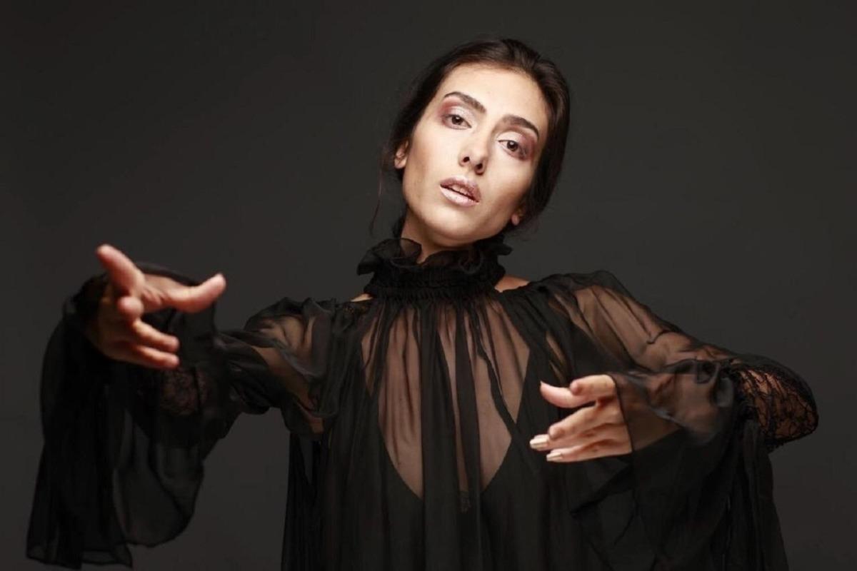 Sanat&ccedil;ı Aslı Sevi: "D&uuml;nyanın tek derdi şu an sanat değil, sağlık ve ekonomi"