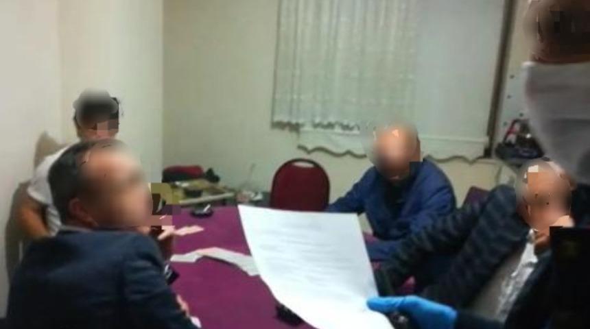 Sosyal mesafe kuralına uymayan 25 kişiye ceza kesildi