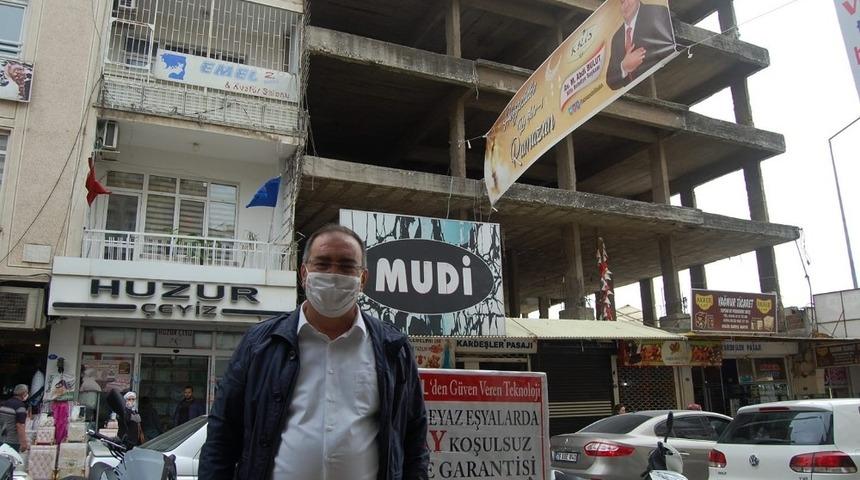 Yıkılma tehlikesi olan bina satın alındı