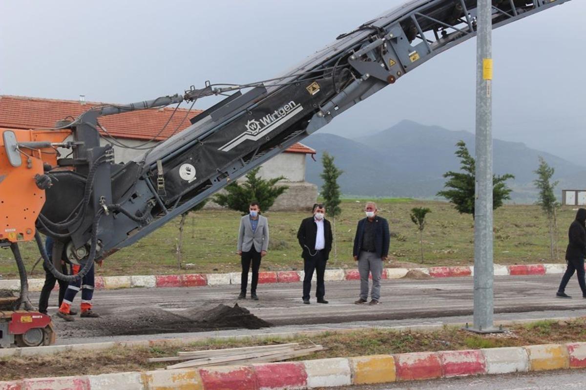 Emirdağ&rsquo;da Konya Caddesi yeniliyor