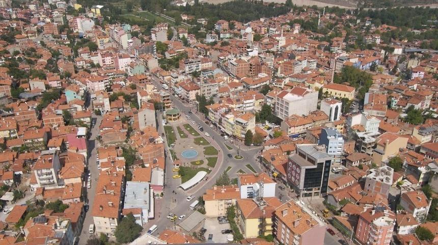 Dursunbey’de ana cadde ve sokaklar trafiğe kapatıldı