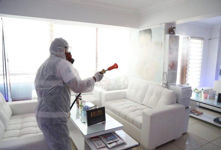 Pamukkale Belediyesi berber dükkanlarını dezenfekte etti G5