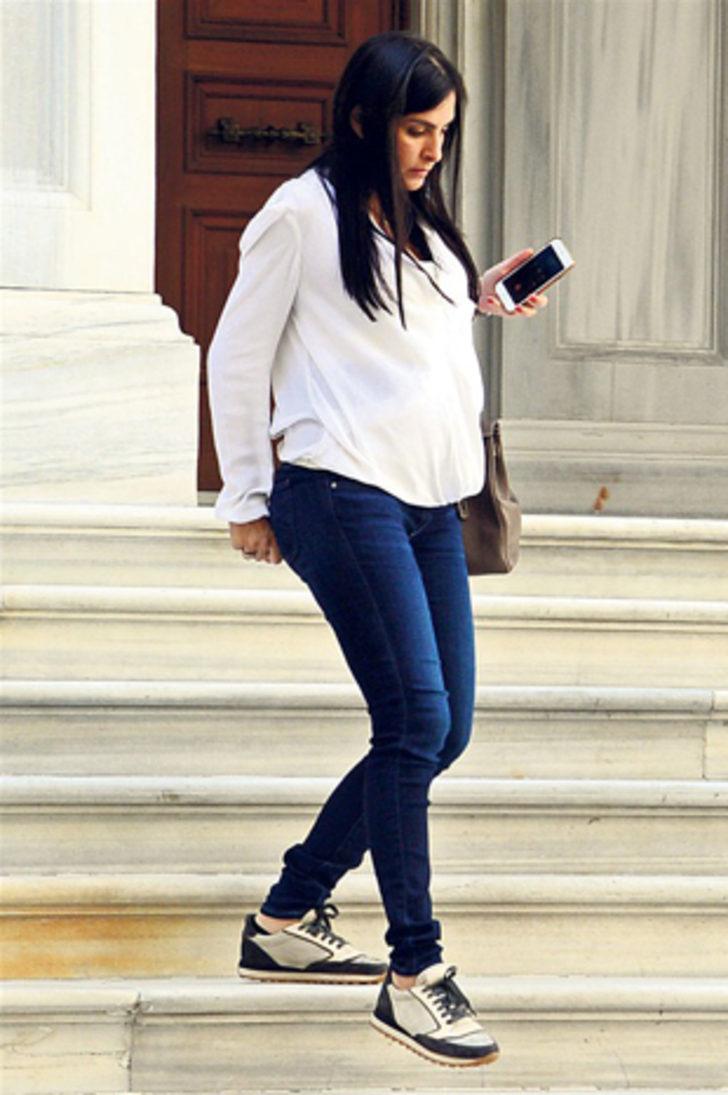 Neslişah Alkoçlar çok dikkatli G1