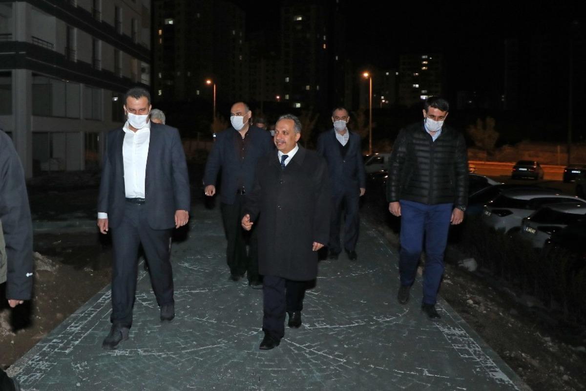 Başkan Yal&ccedil;ın&rsquo;ın gece mesaisi