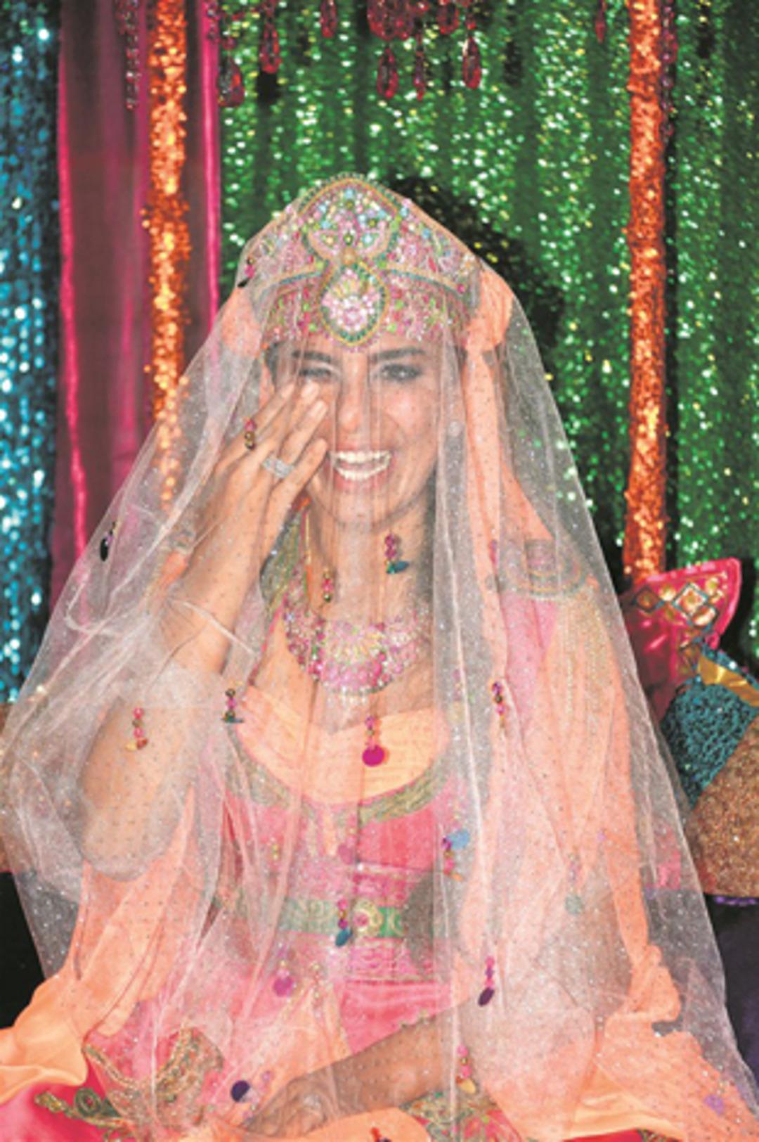 Ebru Şancı'ın seksi kına gecesi