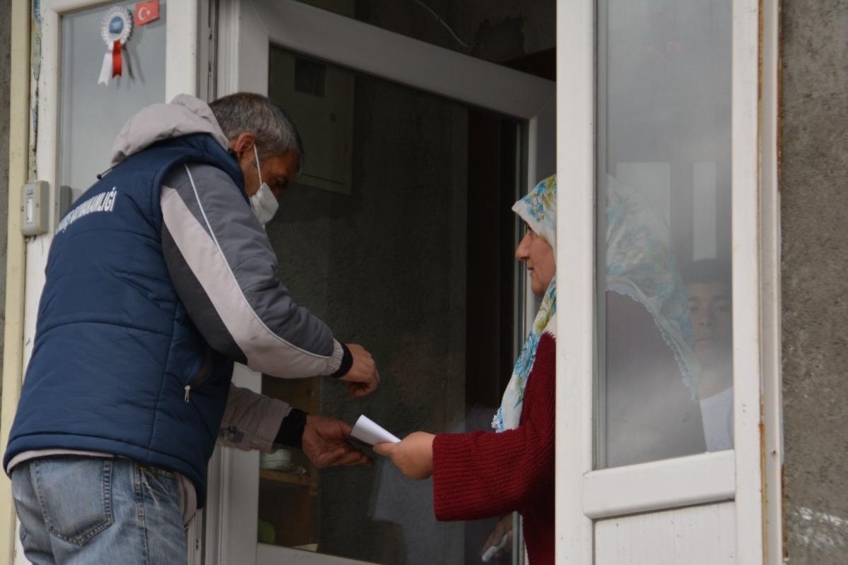 Sarıkamış Kaymakamlığından ihtiya&ccedil; sahiplerine Ramazan yardımı