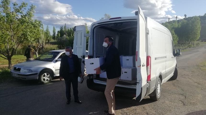 Karantina altındaki k&ouml;ye gıda yardımı yapıldı