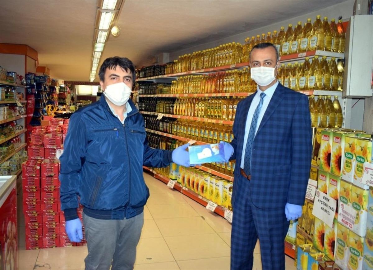 Bilecik&rsquo;te 35 markete bin 750 adet maske teslim edildi