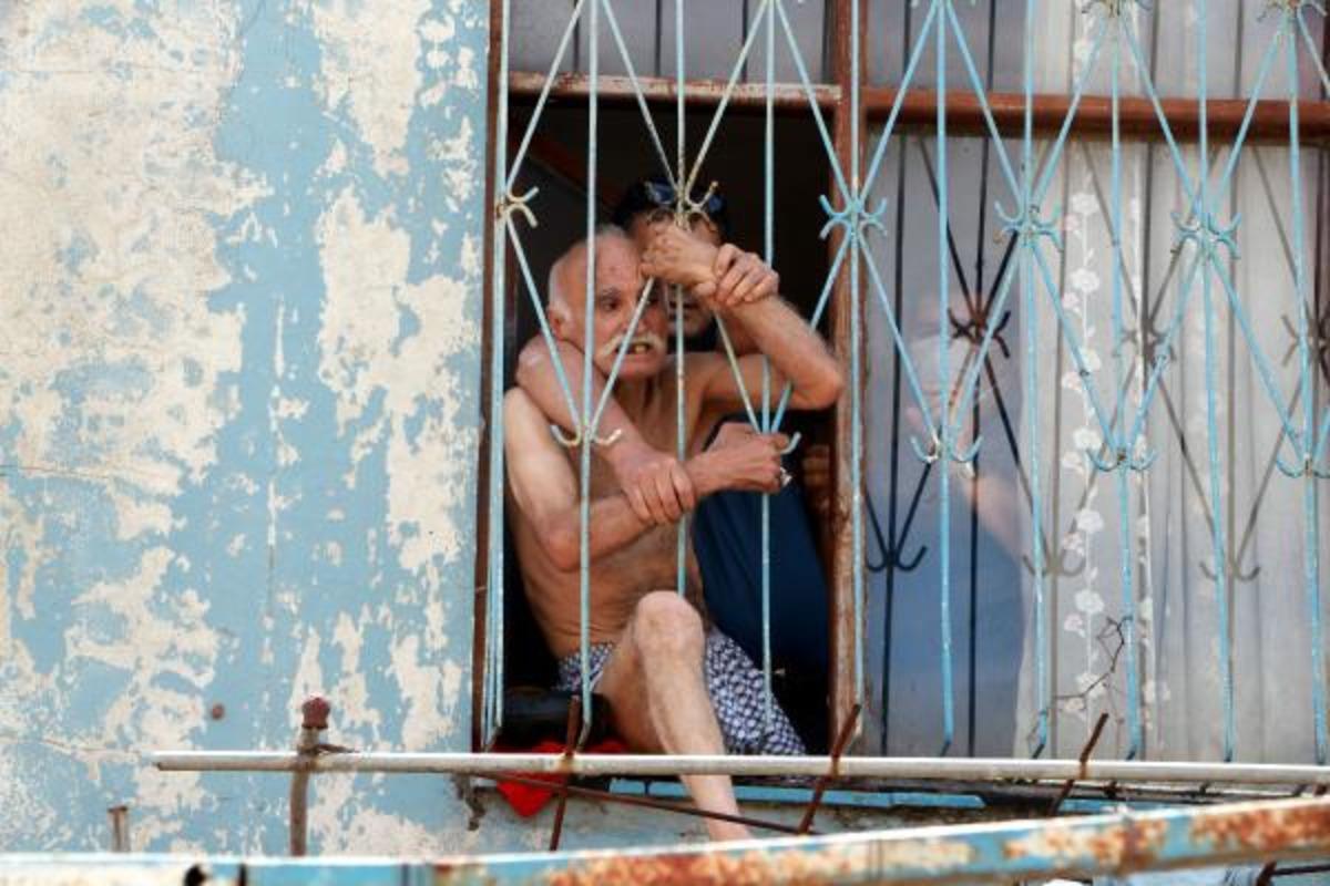 T&uuml;rkiye onu 'Komando dede' olarak tanımıştı... Havaya ateş a&ccedil;ıp polise direndi