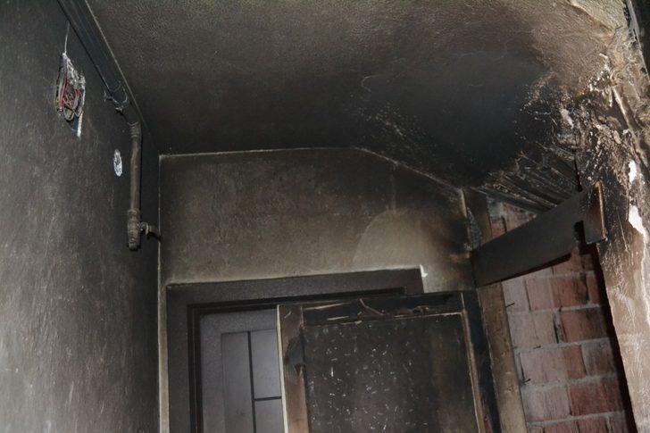 Apartman boşluğundaki çöplerin tutuşması, talaşa neden oldu G2