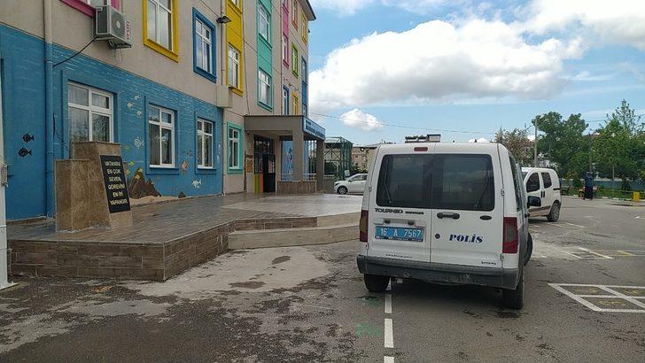 Okulun bahçesindeki Atatürk büstünü çaldılar G3