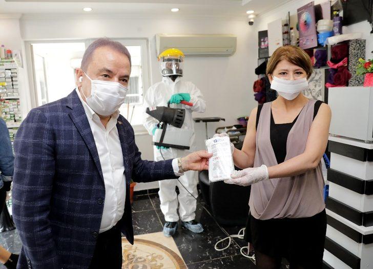 Başkan Böcek’ten berber ve kuaförlere destek G4