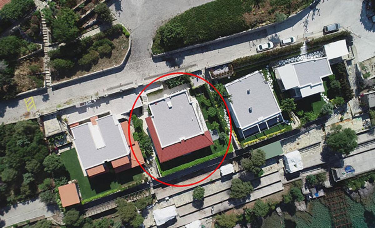 Yılmaz &Ouml;zdil'in villasındaki ka&ccedil;ak eklentilerin yıkılması i&ccedil;in tebligat g&ouml;nderildi