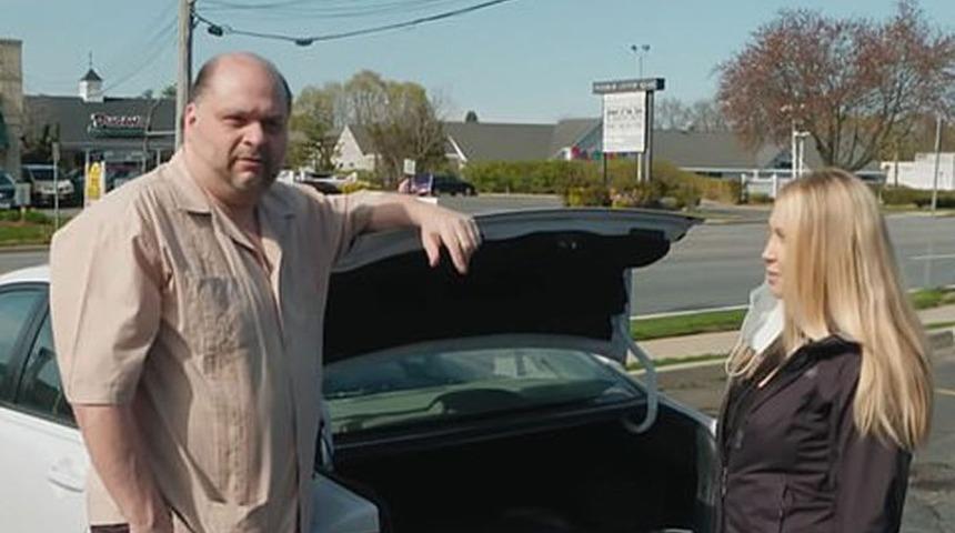 Cinsel ilişki karşılığında evini ücretsiz verebileceğini söyleyen ev sahibi fena yakalandı