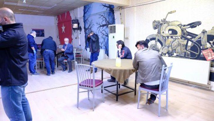 Konya'da kıraathaneye baskın! Kaçmak için tünel yapmışlar G2