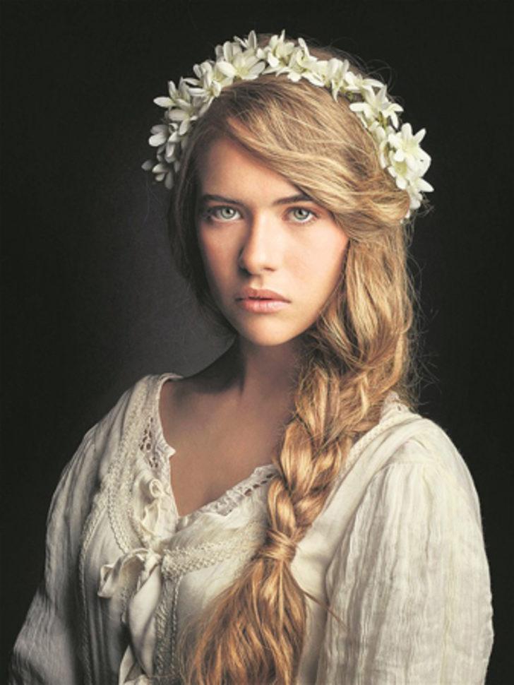 Kösem Sultan'dan ilk kareler geldi G4