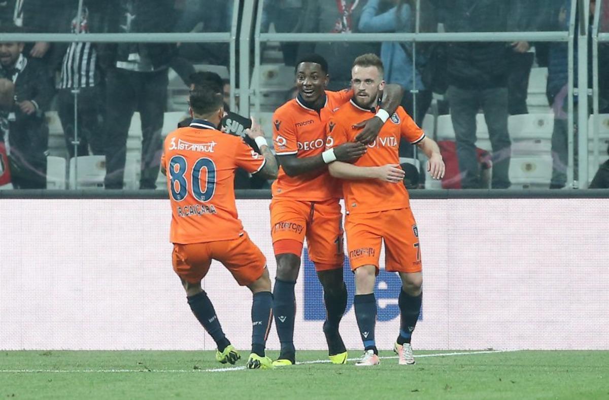 Eljero Elia: "Beşiktaş'tan teklif aldım"