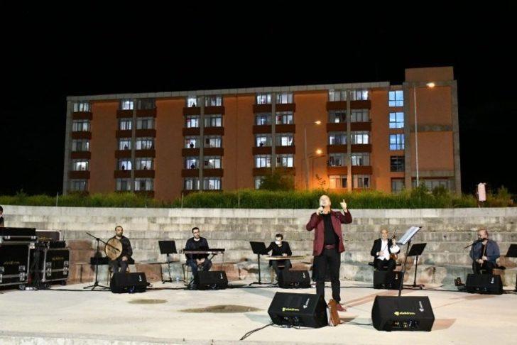 Karantinada tasavvuf müzik keyfi G3