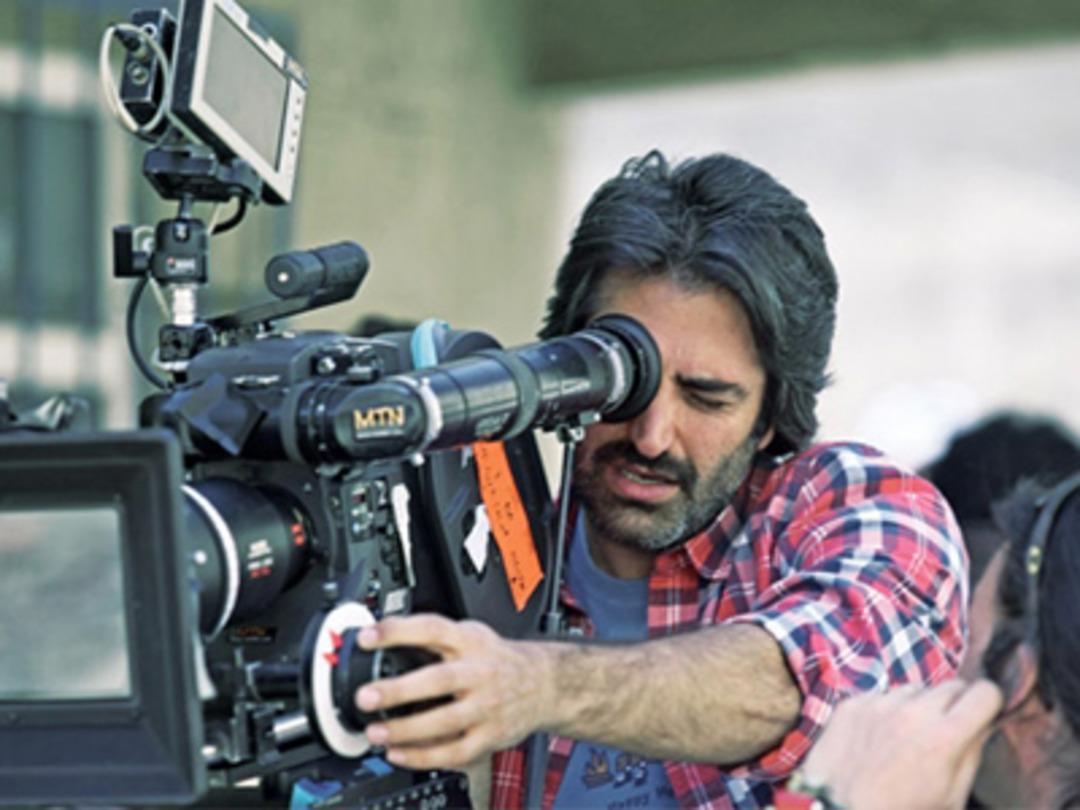 Mahsun Kırmızıg&uuml;l Amerika'ya yerleşti