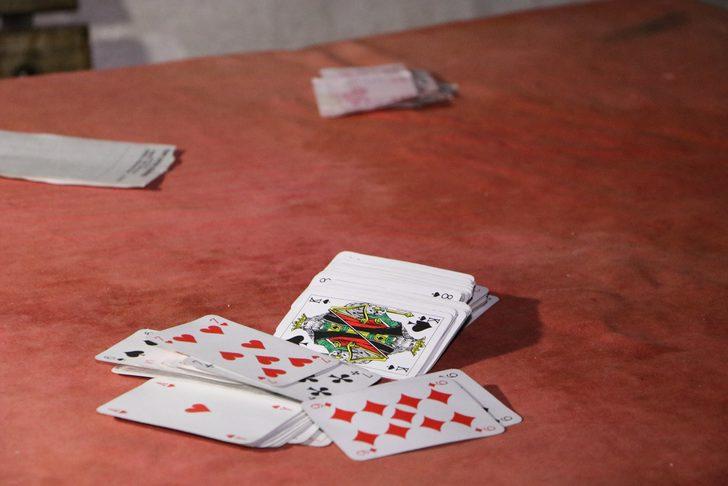 Kahramanmaraş'ta gece yarısı kumar baskını: 6 gözaltı G1