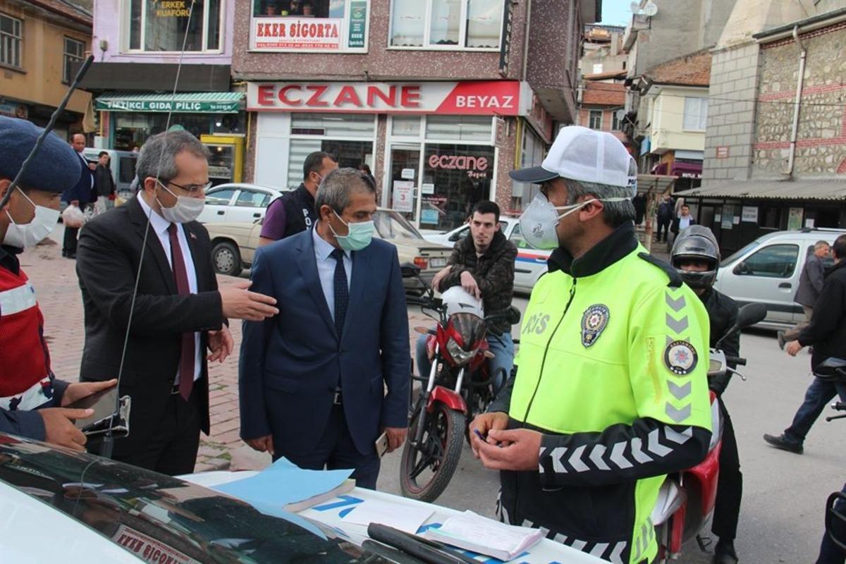 Tosya&rsquo;da motosiklet s&uuml;r&uuml;c&uuml;lerine 36 bin 861 TL ceza kesildi