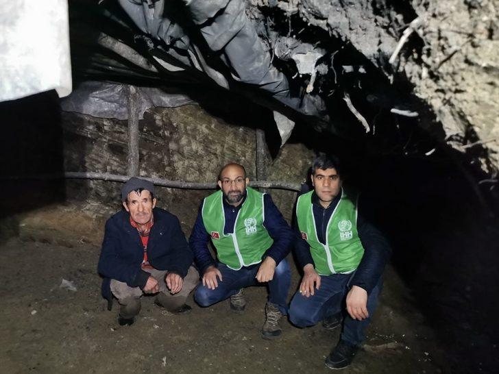 Yürek burkan olay... Aylardır ormanda mağara gibi barakada yaşıyor G4