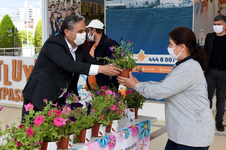 Başkan Uysal, Anneler Günü’nü kutladı G3