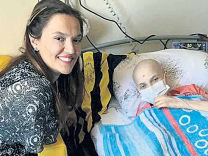 Demet Akalın'ın sevinç gözyaşları G1