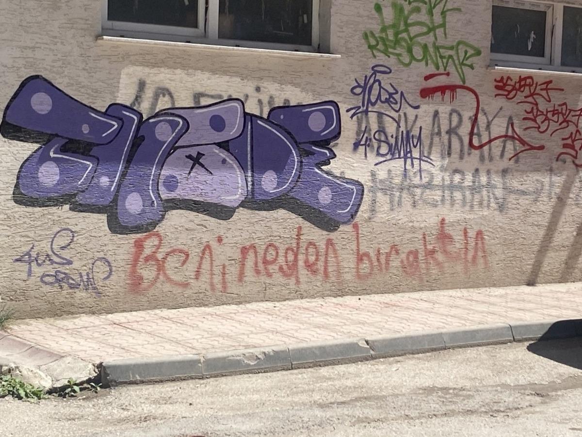 Duvar yazıları g&ouml;r&uuml;nt&uuml; kirliliğine neden oluyor