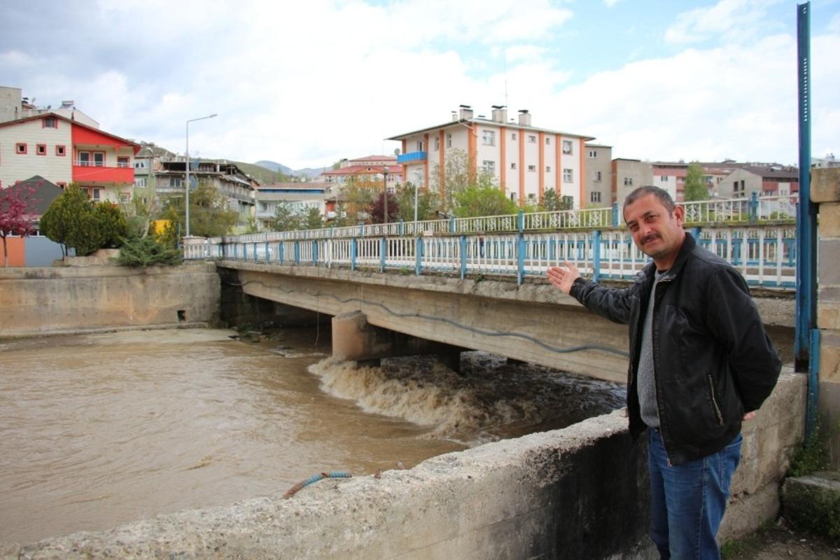 Oltu &Ccedil;ayı&rsquo;nın debisi y&uuml;kseldi