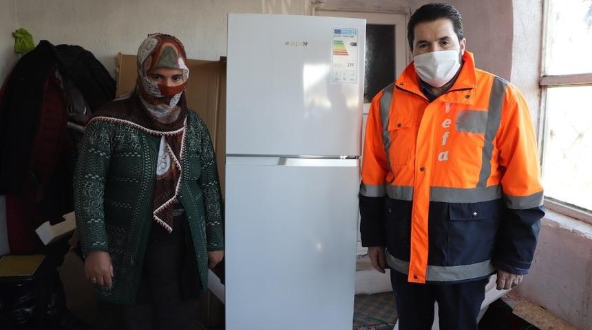 Başkan Sayan, ihtiyaç sahiplerine ulaşmaya devam ediyor