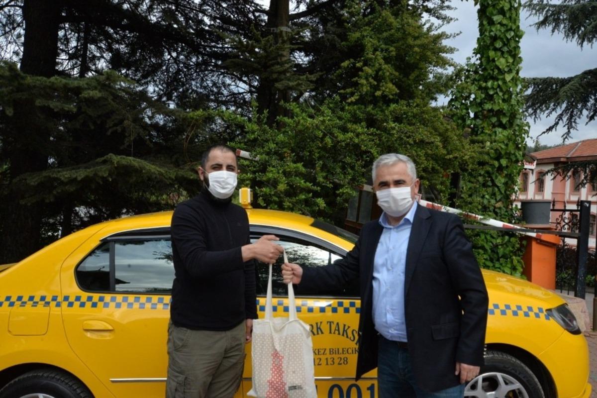 Bilecik Belediyesinden dolmuş ve taksi şof&ouml;rlerine "moral destek paketi"