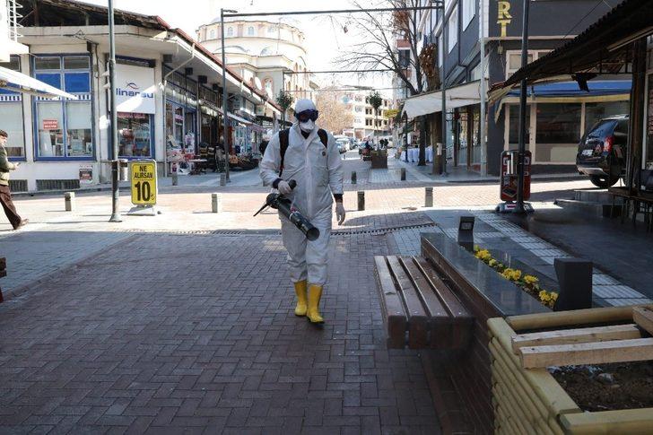 Suluova’da dezenfekte çalışmaları sürüyor G3