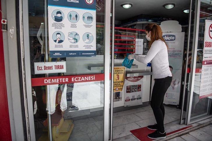 Güvercin Masa, Kuşadası’nda salgınla mücadelenin görünmeyen kahramanı oldu G2