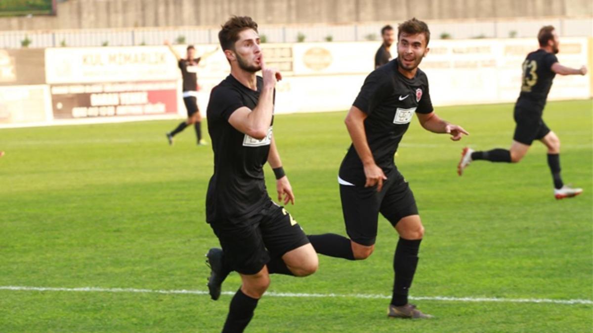 Fenerbah&ccedil;e gen&ccedil; futbolcu İsmail Y&uuml;ksek'i kadrosuna kattı